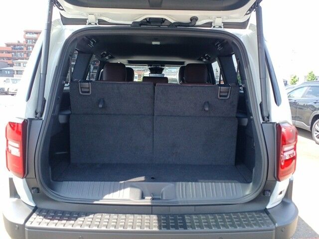 TOYOTA LANDCRUISER 250 2024