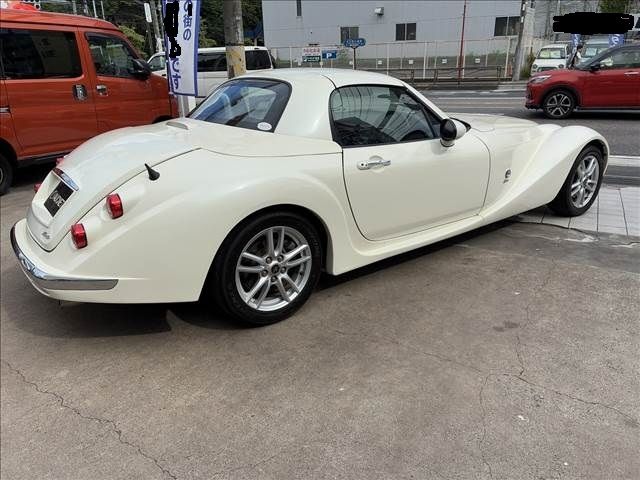 MITSUOKA Himiko 2009