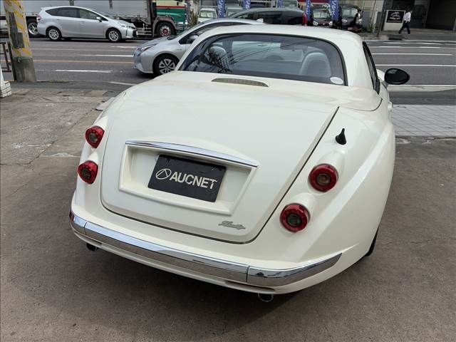 MITSUOKA Himiko 2009