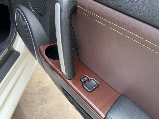 MITSUOKA Himiko 2009