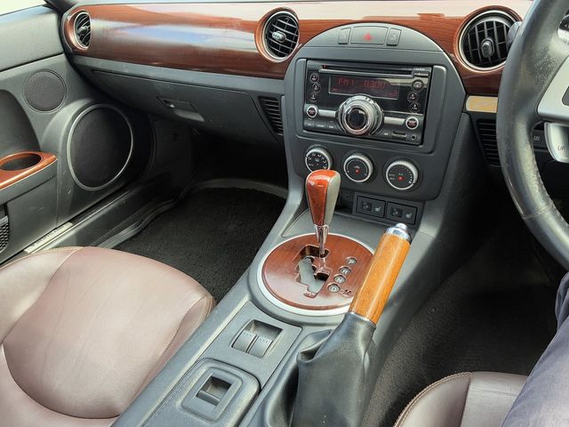 MITSUOKA Himiko 2009