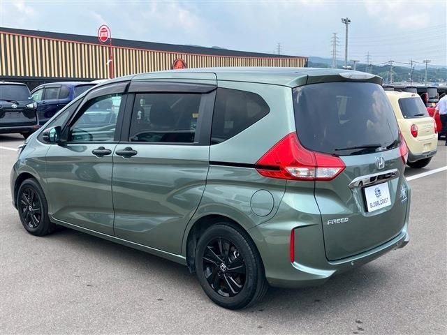 HONDA FREED HYBRID 2022