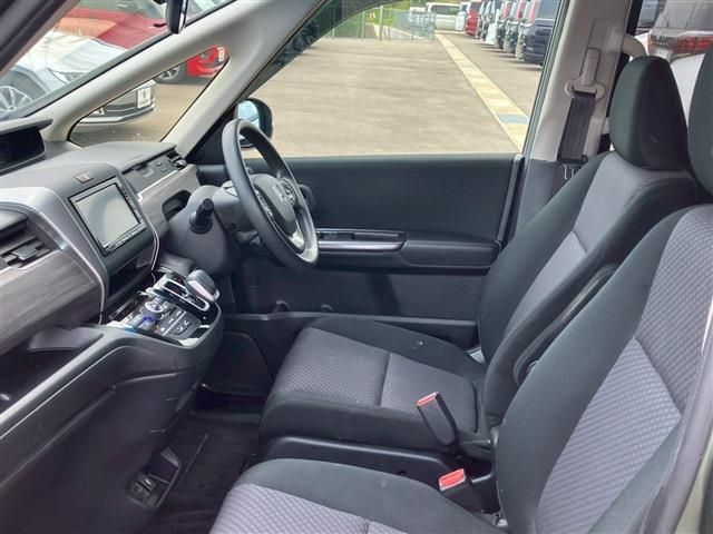 HONDA FREED HYBRID 2022