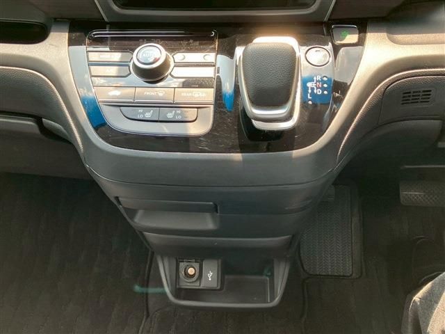 HONDA FREED HYBRID 2022