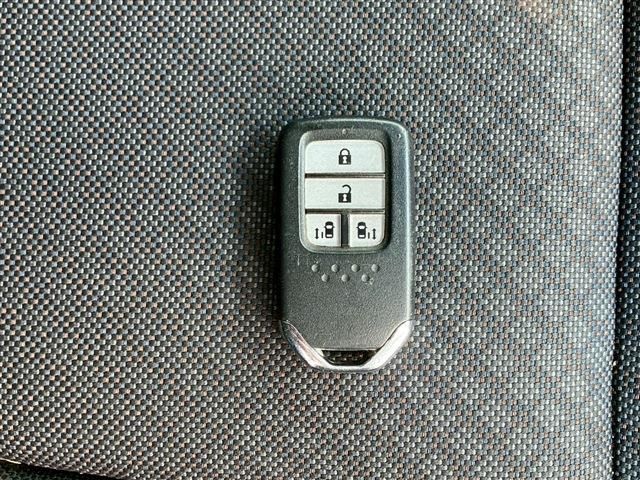 HONDA FREED HYBRID 2022