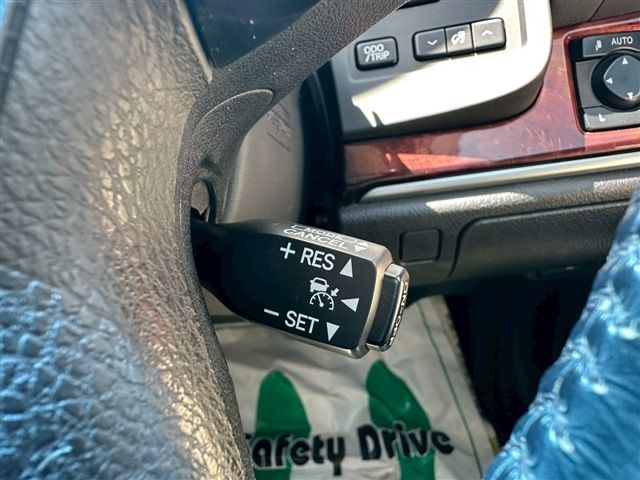 TOYOTA CROWN MAJESTA HYBRID 4WD 2015