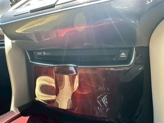 TOYOTA CROWN MAJESTA HYBRID 4WD 2015