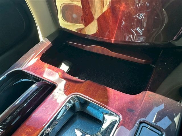 TOYOTA CROWN MAJESTA HYBRID 4WD 2015