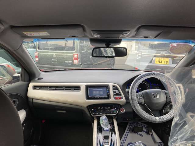 HONDA VEZEL HYBRID 2016