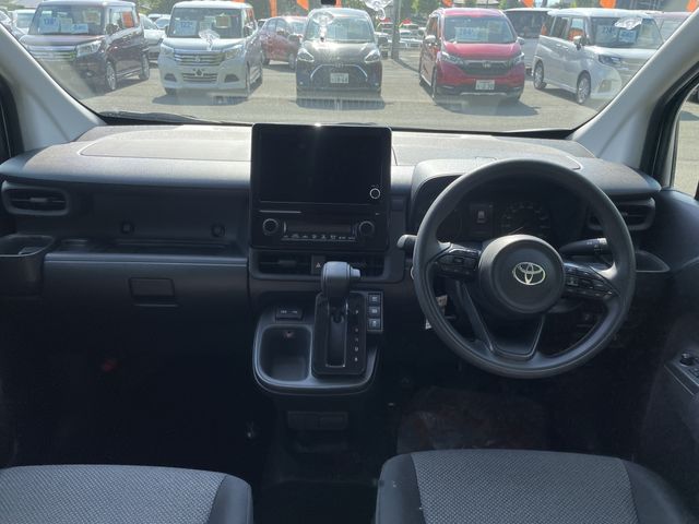 TOYOTA SIENTA HYBRID 2023