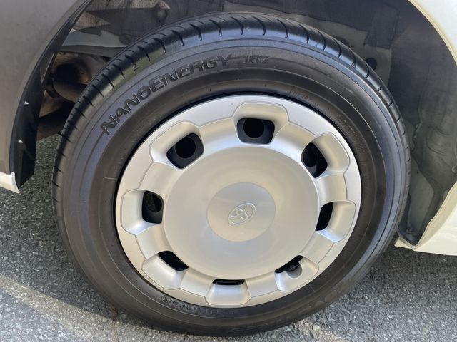 TOYOTA SIENTA HYBRID 2023