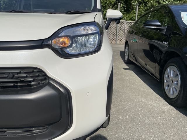 TOYOTA SIENTA HYBRID 2023