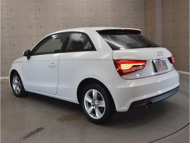 AUDI AUDI A1 2016