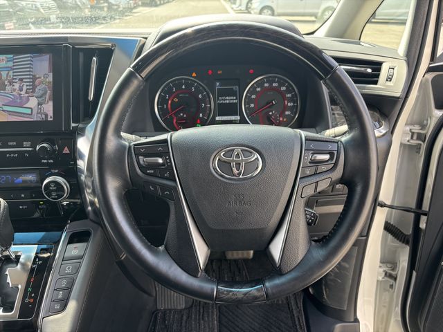 TOYOTA VELLFIRE 4WD 2018