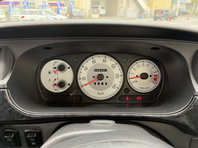 DAIHATSU MIRA GINO 4WD 2002