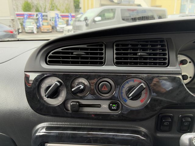 DAIHATSU MIRA GINO 4WD 2002