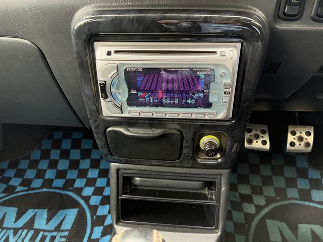 DAIHATSU MIRA GINO 4WD 2002