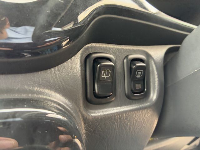 DAIHATSU MIRA GINO 4WD 2002