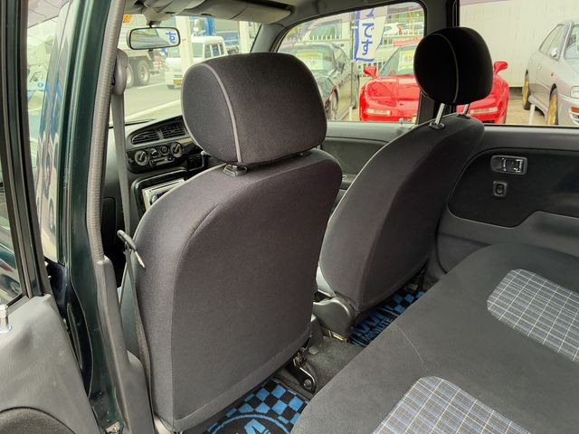 DAIHATSU MIRA GINO 4WD 2002