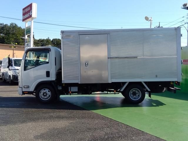 ISUZU ELF 2015