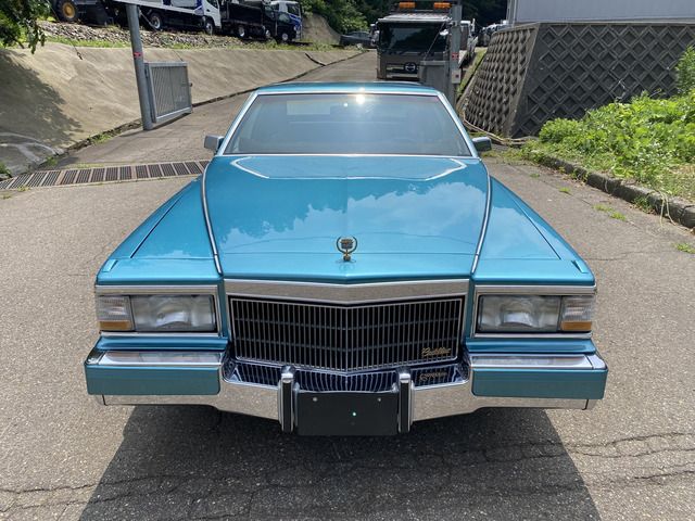 CADILLAC CADILLAC FLEETWOOD coupe 1999