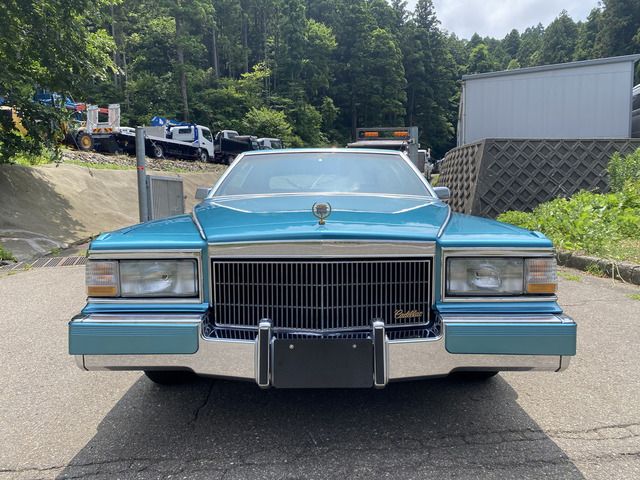 CADILLAC CADILLAC FLEETWOOD coupe 1999