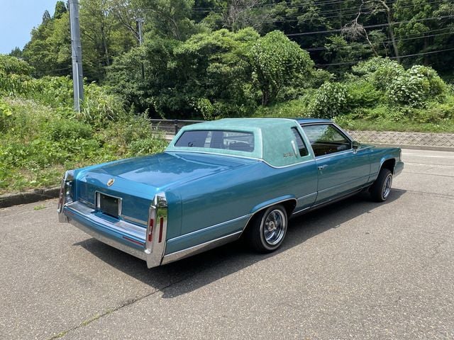 CADILLAC CADILLAC FLEETWOOD coupe 1999