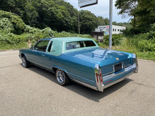 CADILLAC CADILLAC FLEETWOOD coupe 1999