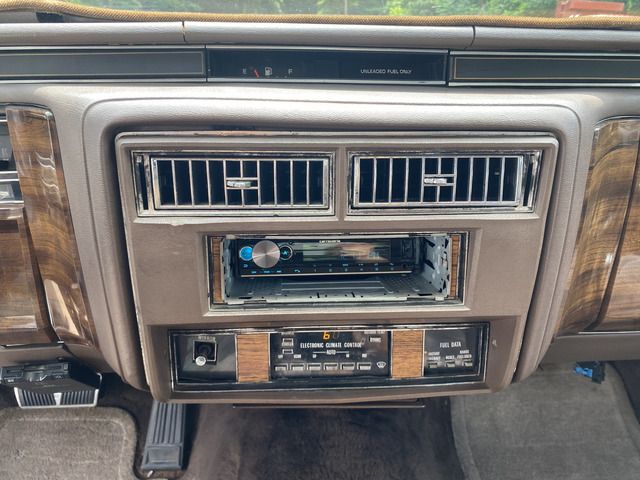 CADILLAC CADILLAC FLEETWOOD coupe 1999