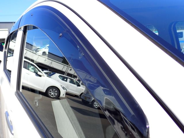 DAIHATSU MIRA e:S 2018