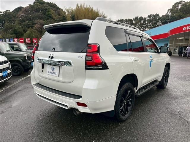 TOYOTA LANDCRUISER PRADO 2022