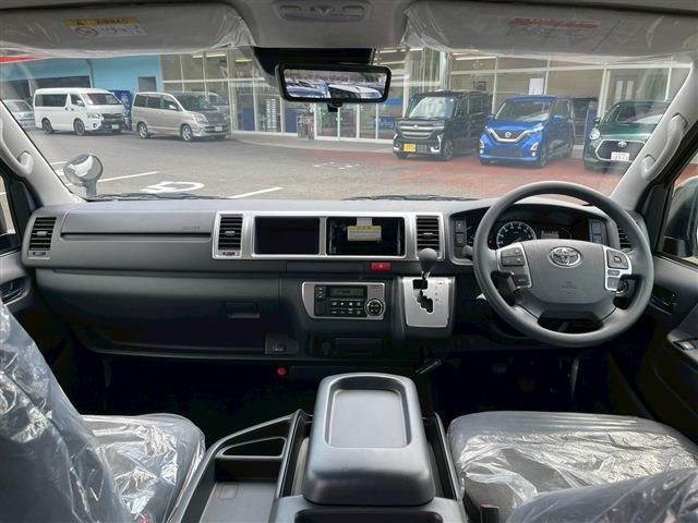 TOYOTA HIACE wagon 2025