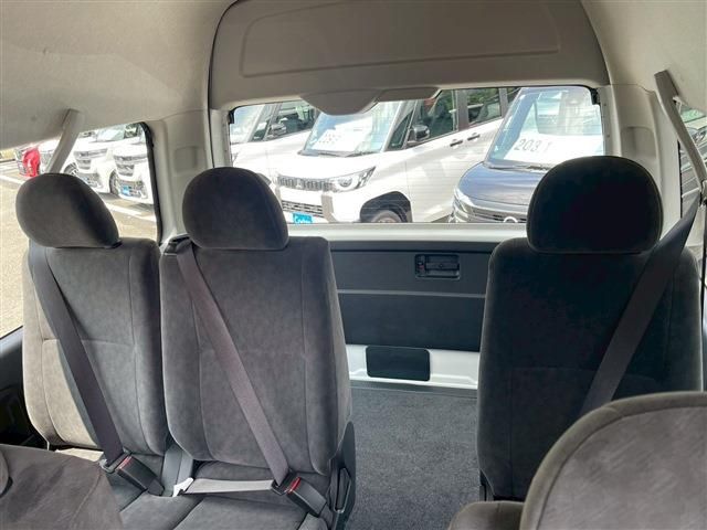 TOYOTA HIACE wagon 2025