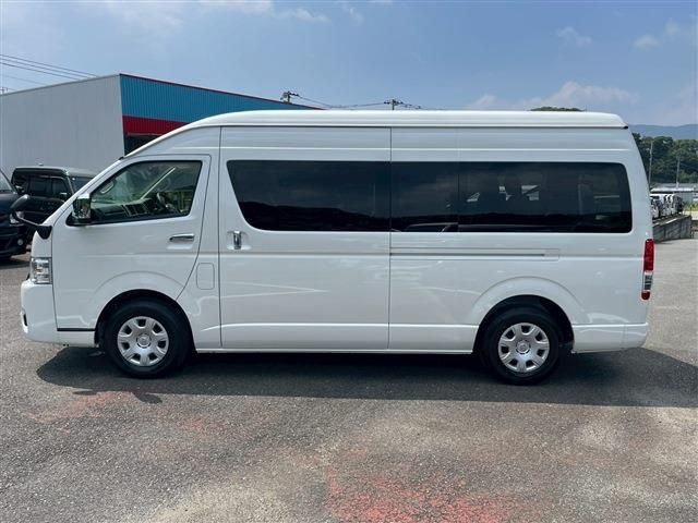 TOYOTA HIACE wagon 2025