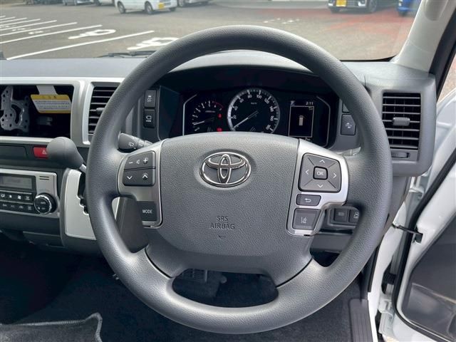 TOYOTA HIACE wagon 2025