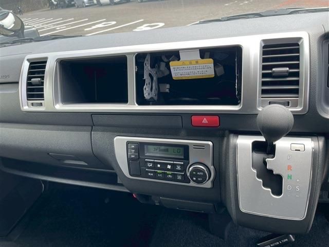 TOYOTA HIACE wagon 2025