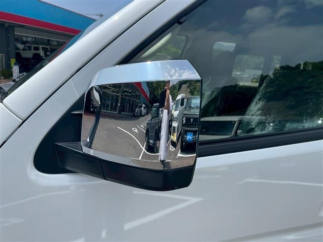 TOYOTA HIACE wagon 2025