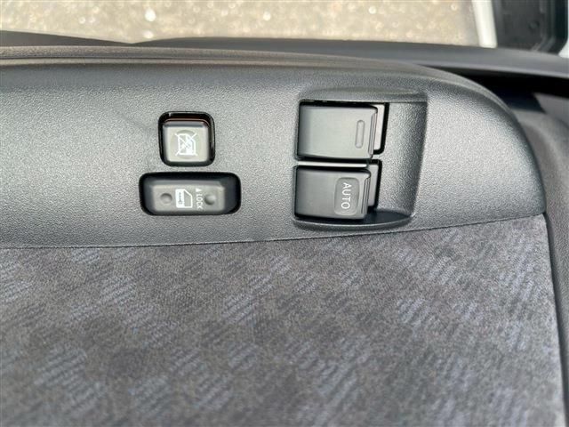 TOYOTA HIACE wagon 2025