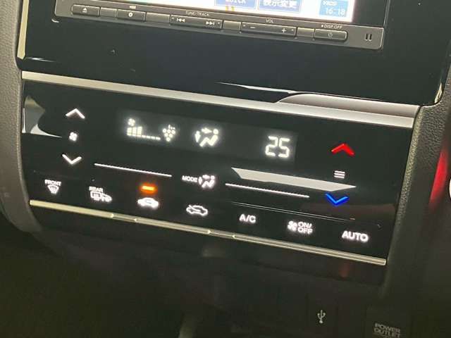 HONDA FIT HYBRID 2017