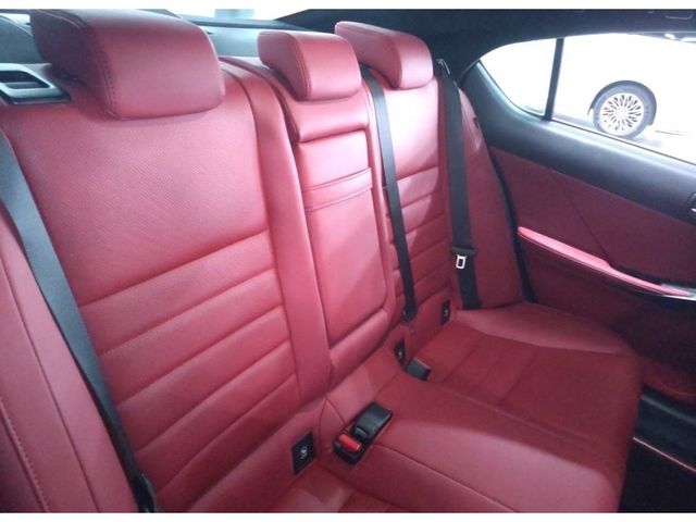 TOYOTA LEXUS IS300 2021