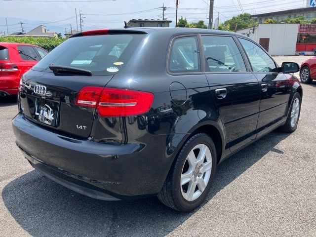 AUDI AUDI A3 SPORTBACK 2011