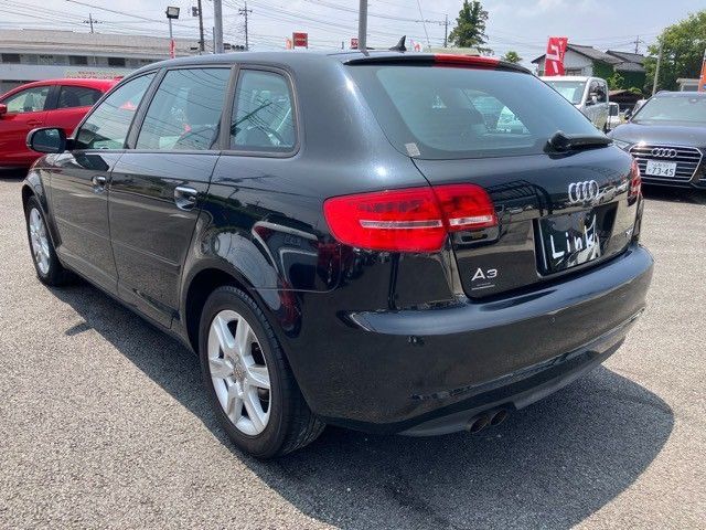AUDI AUDI A3 SPORTBACK 2011