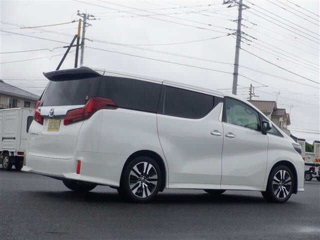 TOYOTA ALPHARD 2023