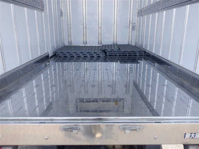 MITSUBISHI CANTER 2021