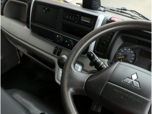 MITSUBISHI CANTER 2019