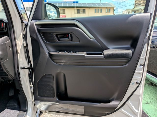 SUZUKI Spacia GEAR 2025