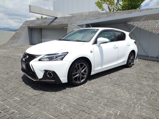 TOYOTA LEXUS CT200h 2020