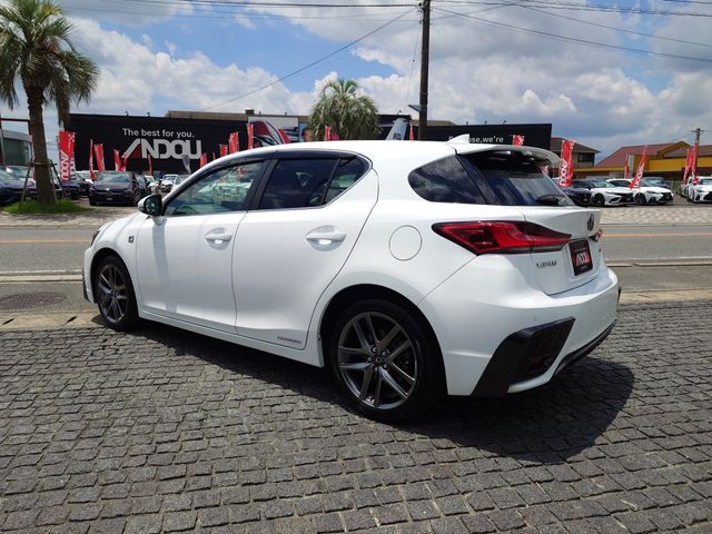 TOYOTA LEXUS CT200h 2020