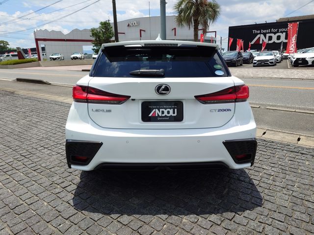 TOYOTA LEXUS CT200h 2020