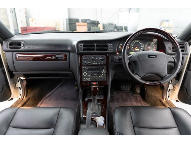 VOLVO VOLVO V70 2000